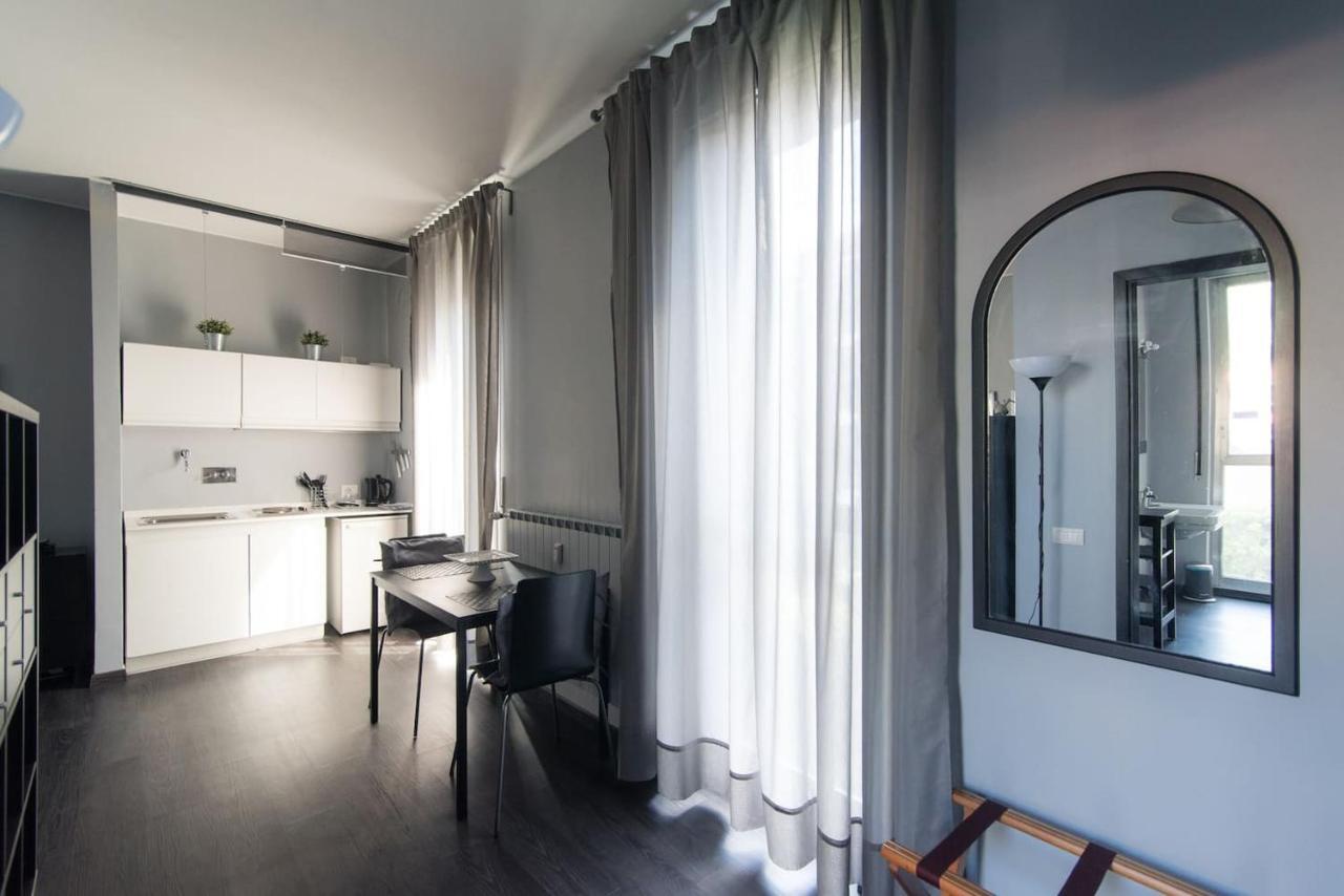 Via Mentana 32 - The House Of Travelers Como Exterior foto